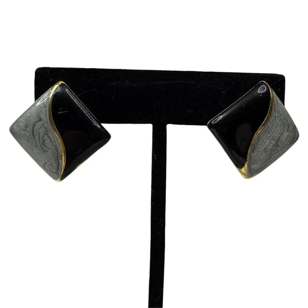 Vintage 80s 90s Black Gray Gold Tone Enamel Square Post Statement Earrings 1